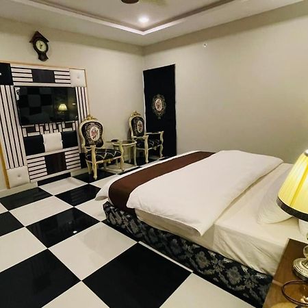 Golden Sand Hotel رحيم يار خان المظهر الخارجي الصورة