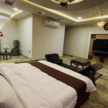 Golden Sand Hotel رحيم يار خان المظهر الخارجي الصورة