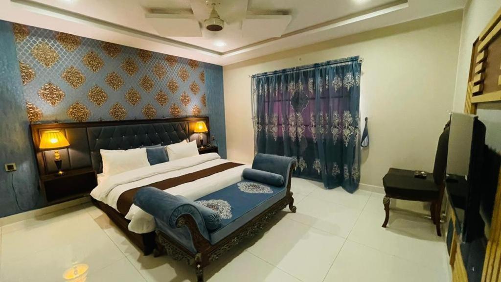 Golden Sand Hotel رحيم يار خان المظهر الخارجي الصورة
