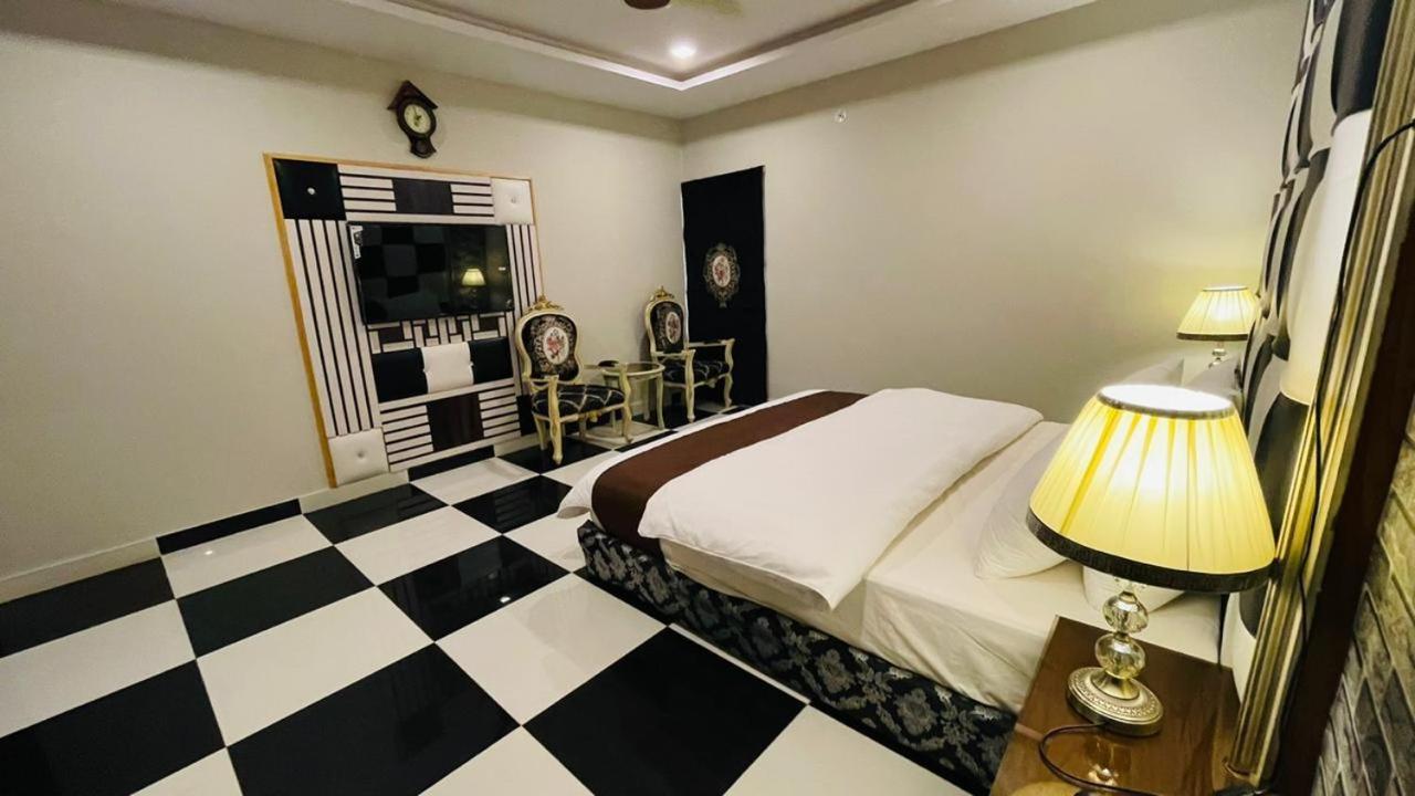 Golden Sand Hotel رحيم يار خان المظهر الخارجي الصورة
