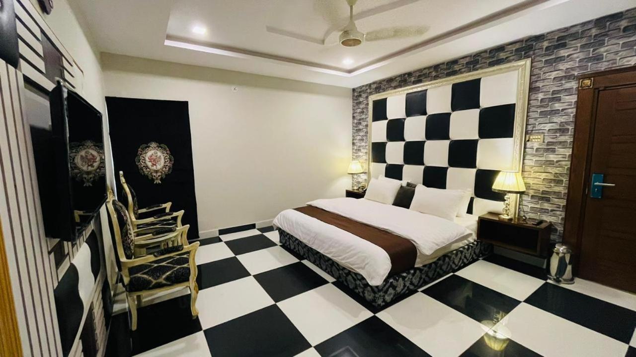 Golden Sand Hotel رحيم يار خان المظهر الخارجي الصورة